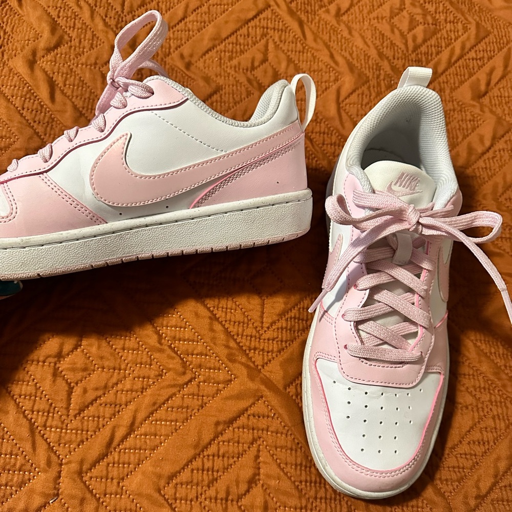 Nike Air Forces White And Pink - Gem